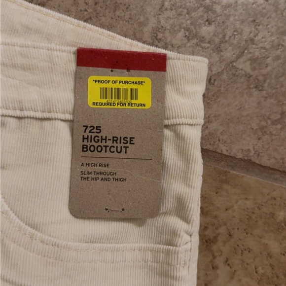 Levi High Rise Boot Cut Jean - Picture 3 of 6